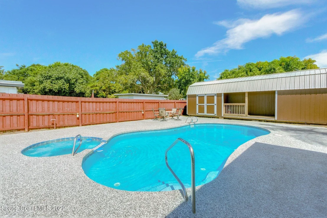 Photo of 1075 Lindholm Place