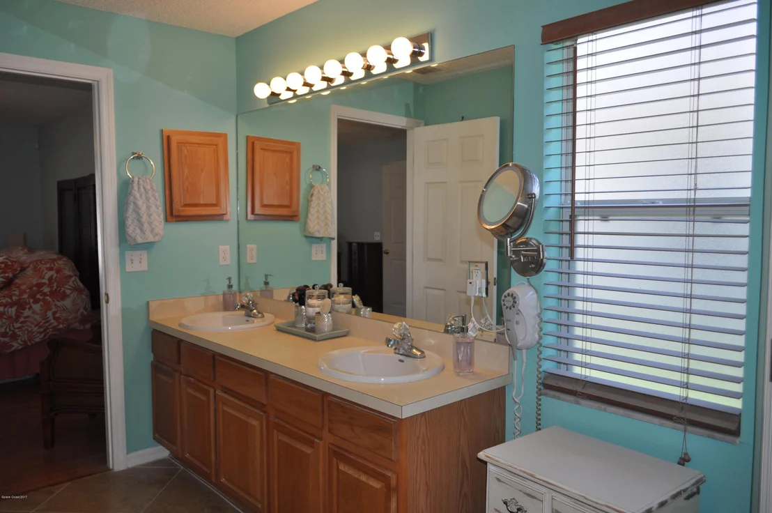 Photo of 1581 Whitman Drive
