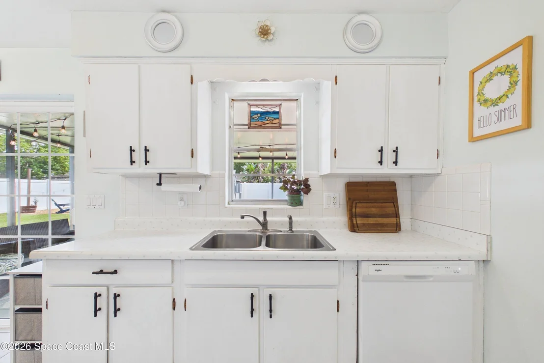 Photo of 2391 Lorna Drive