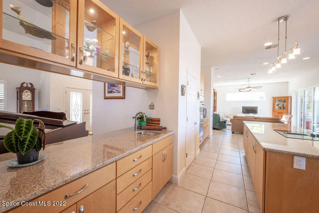 Photo of 460 Lanternback Island Drive