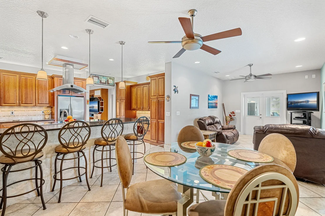Photo of 585 Cinnamon Drive