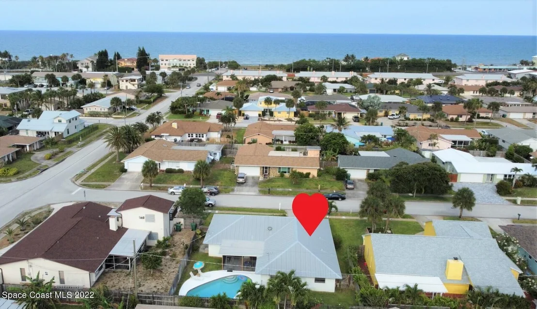 Photo of 710 Hibiscus Drive