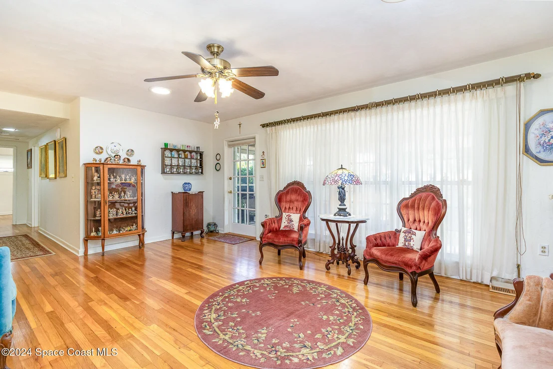 Photo of 54 Burlington Avenue