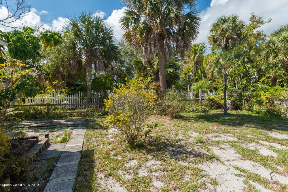 Photo of Unit A at 35 Vip Island