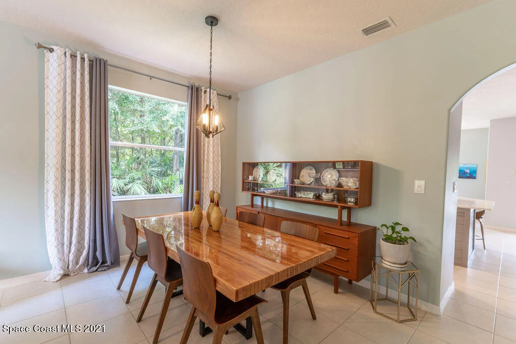 Photo of 4306 Hield Road NW
