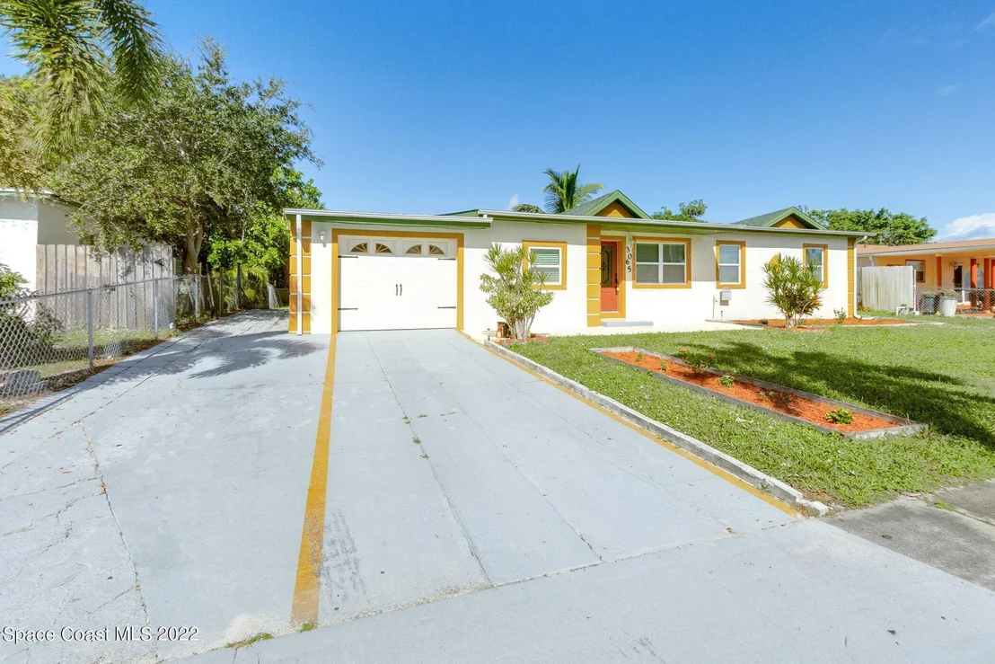 Photo of 3065 Dairy Terrace NE