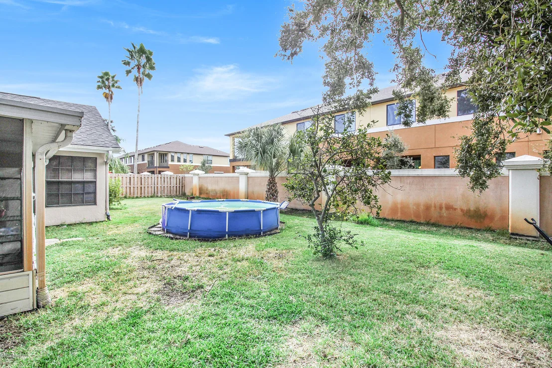 Photo of 1241 Walnut Grove Way