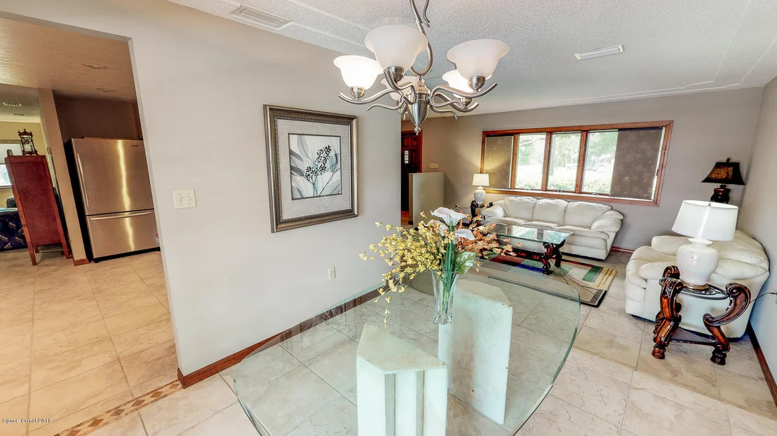 Photo of 2040 Benjamin Road
