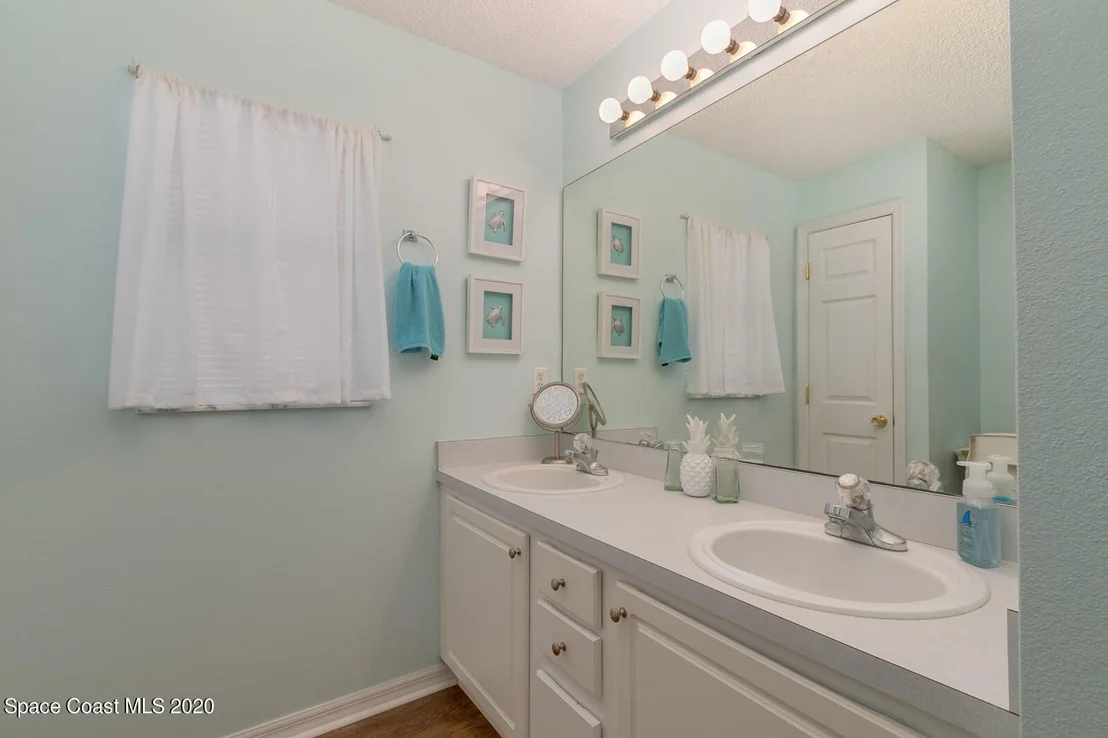 Photo of 1591 Whitman Drive