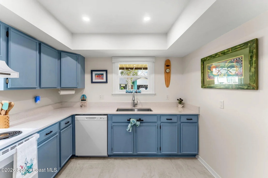 Photo of 200 Chalet Avenue