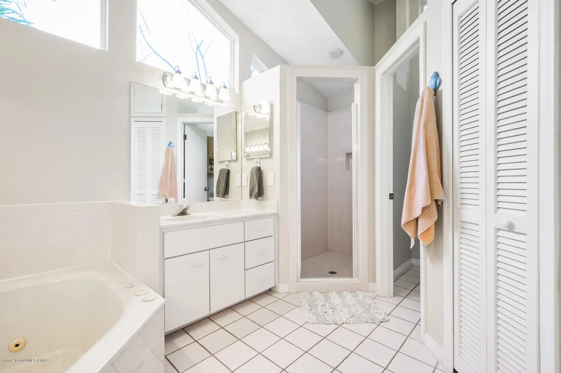 Photo of 393 Peregrine Drive
