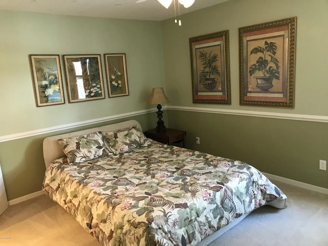 Photo of 1041 Sunswept Road NE