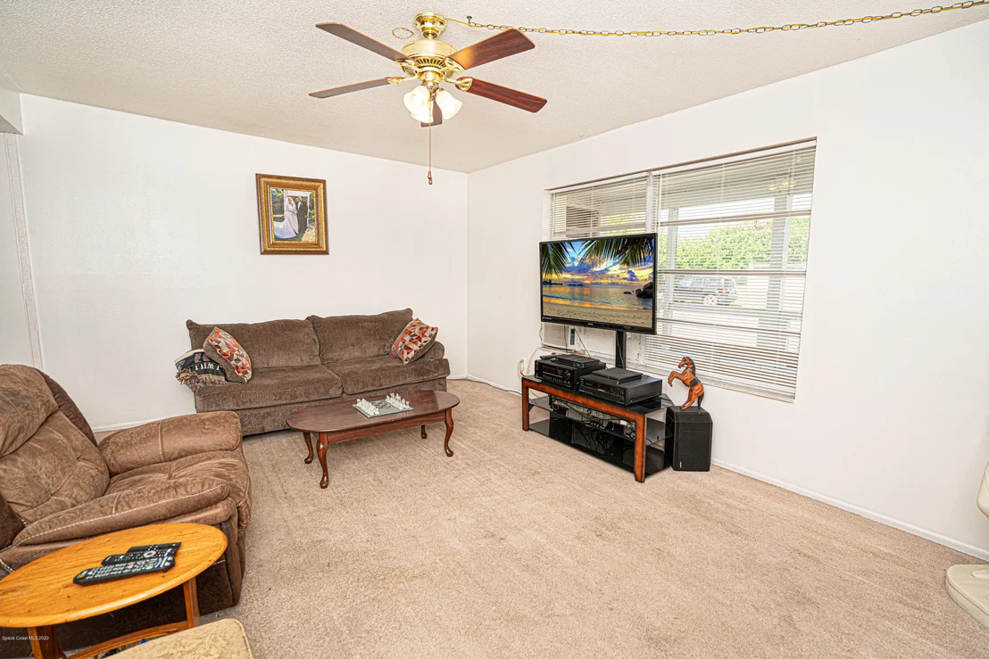 Photo of 725 Angle Street NE