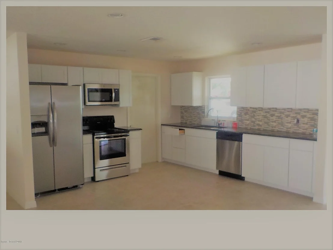 Photo of 1368 Estridge Drive