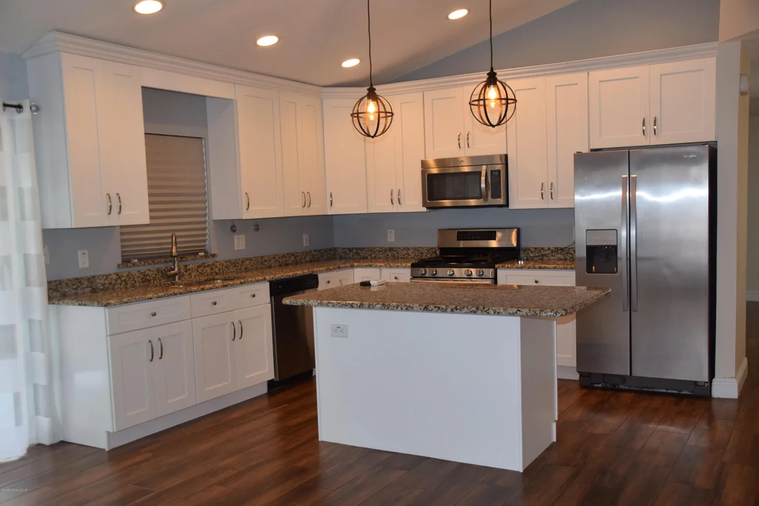 Photo of 2280 Plantation Drive