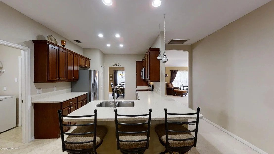 Photo of 1670 Rustic Way