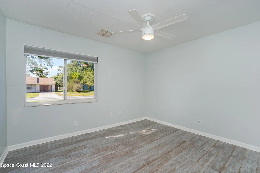 Photo of 1290 Bard Lane NE