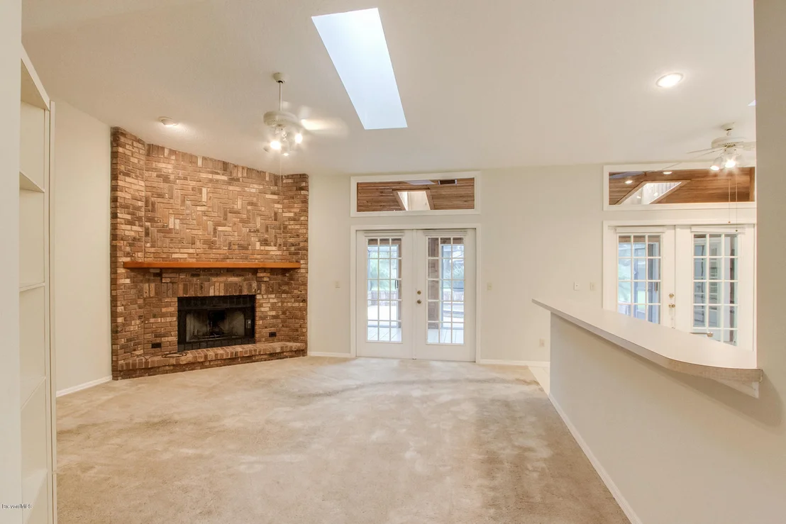 Photo of 1230 Silver Lake Drive