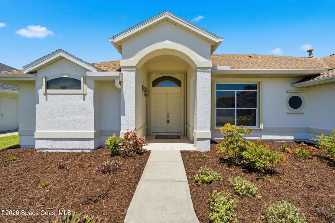 Photo of 1051 Fieldstone Drive