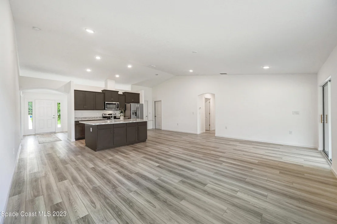 Photo of 1018 Savery Road