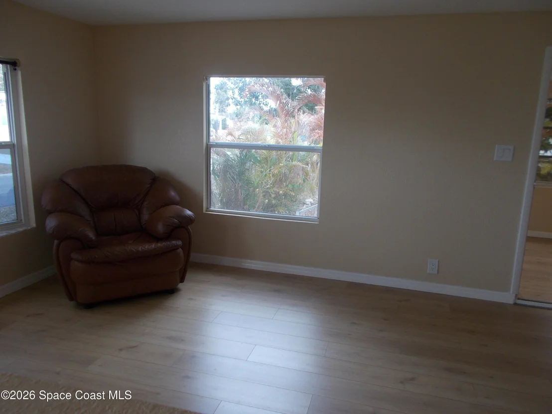 Photo of 932 Cashew Circle W