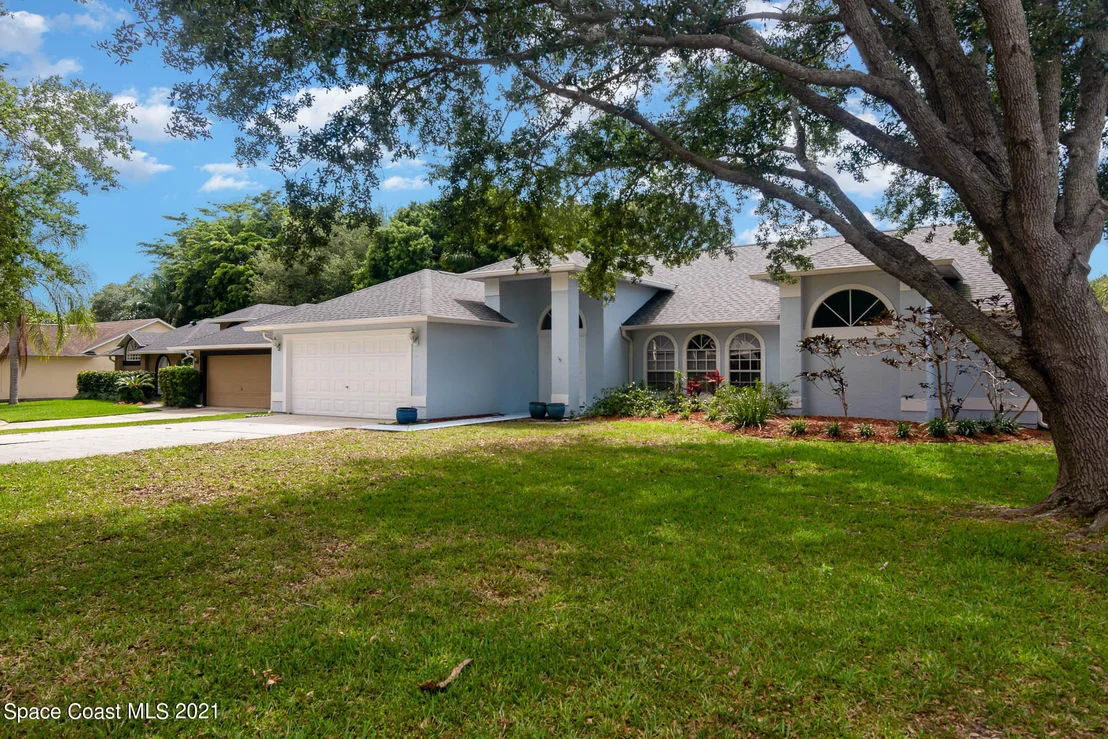 Photo of 3300 Meadowridge Drive