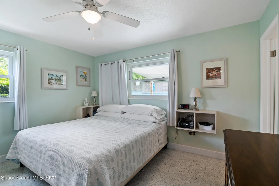 Photo of 1719 Shady Lane