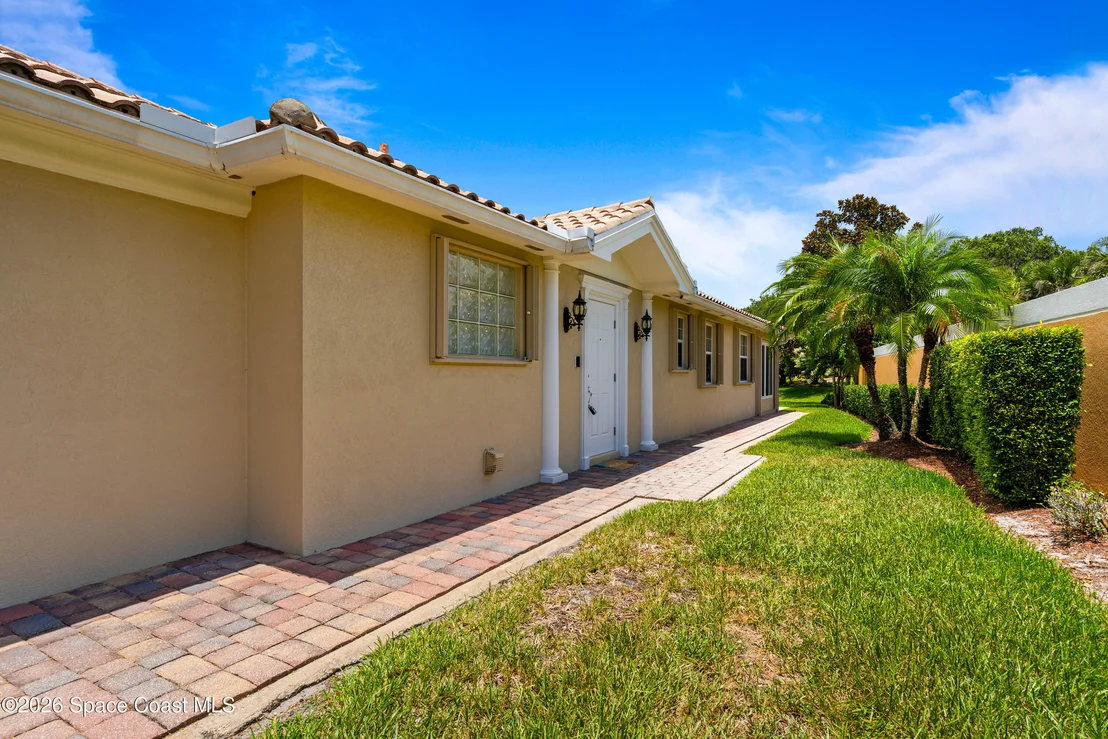 Photo of 3412 Hyperion Way SE