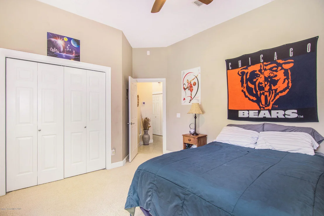 Photo of 717 Oak Park Drive