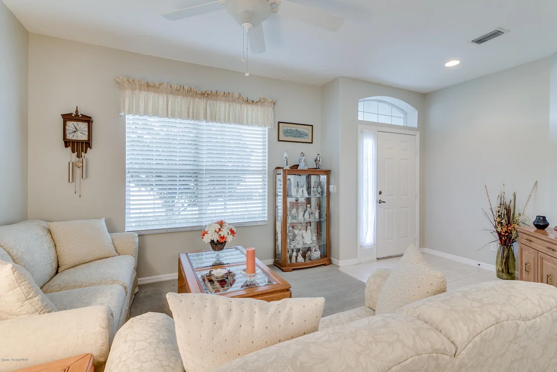 Photo of 4510 Portage
