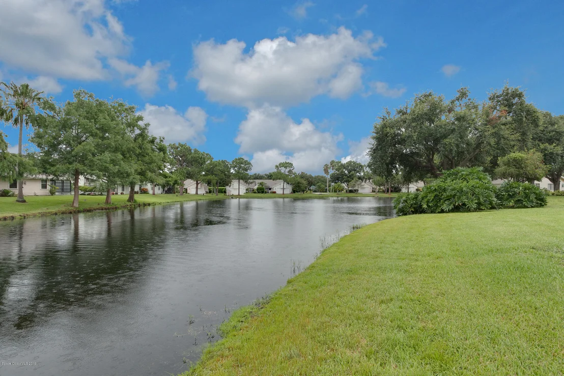Photo of 906 Ridge Lake Drive