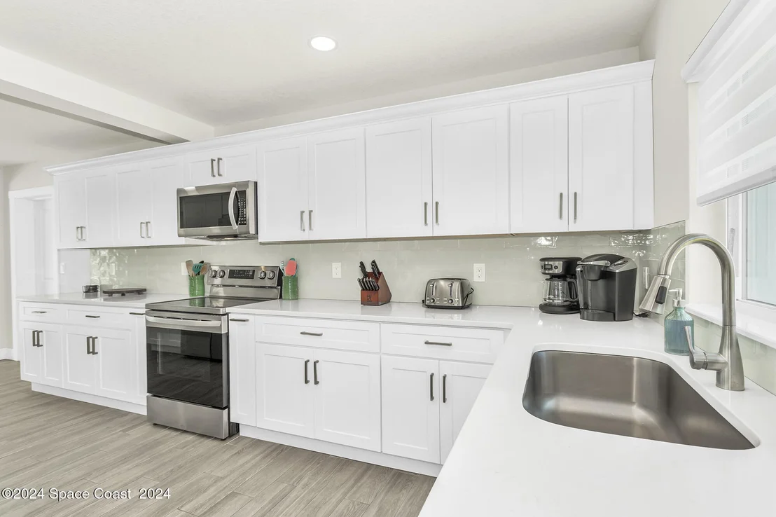 Photo of 492 Dempsey Drive