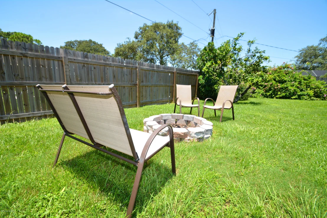 Photo of 6370 Manila Drive