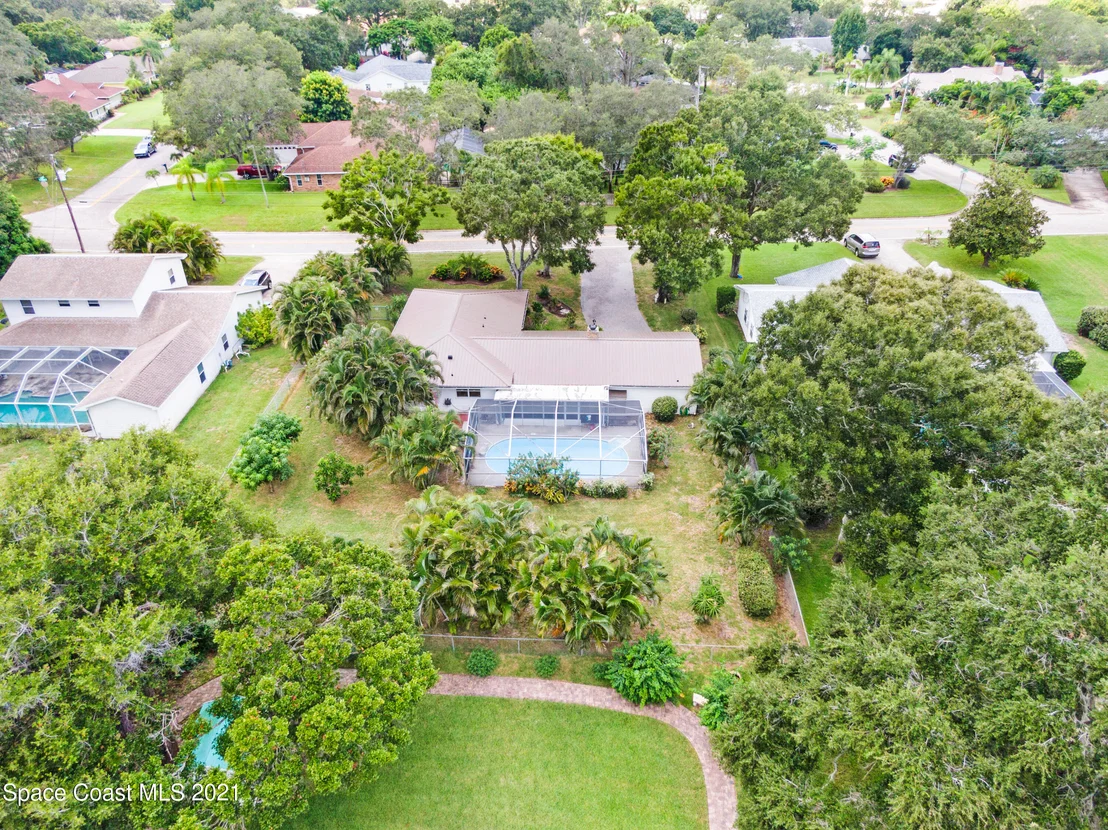 Photo of 1049 Glenham Drive NE