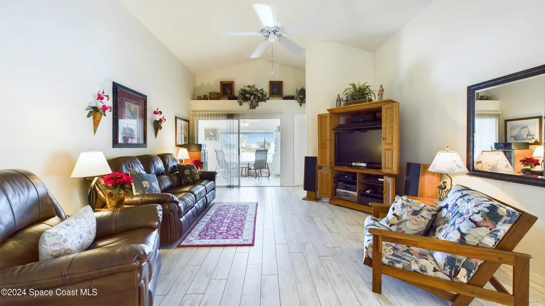 Photo of 2405 Addington Circle