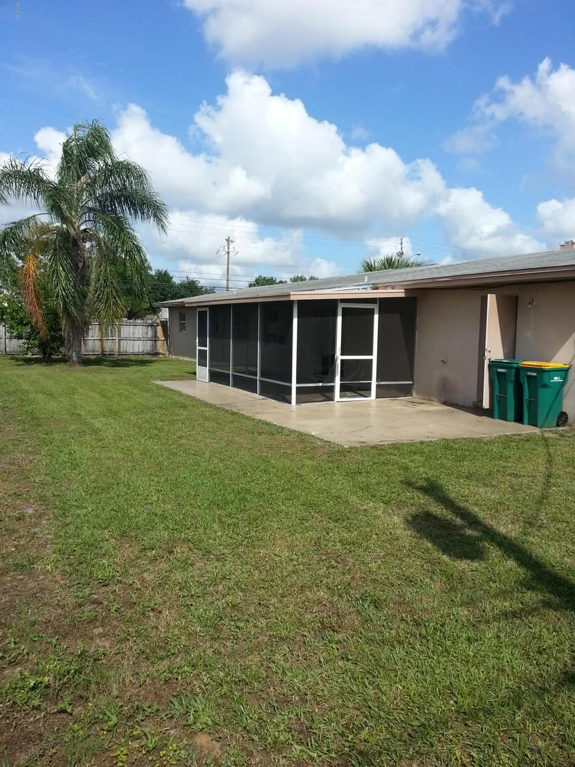 Photo of 915 Hall Street