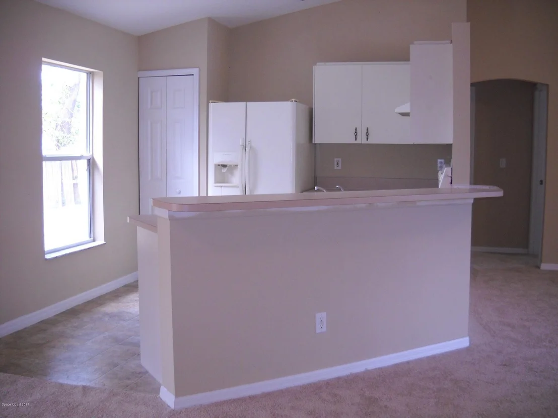 Photo of 5660 Holden Road