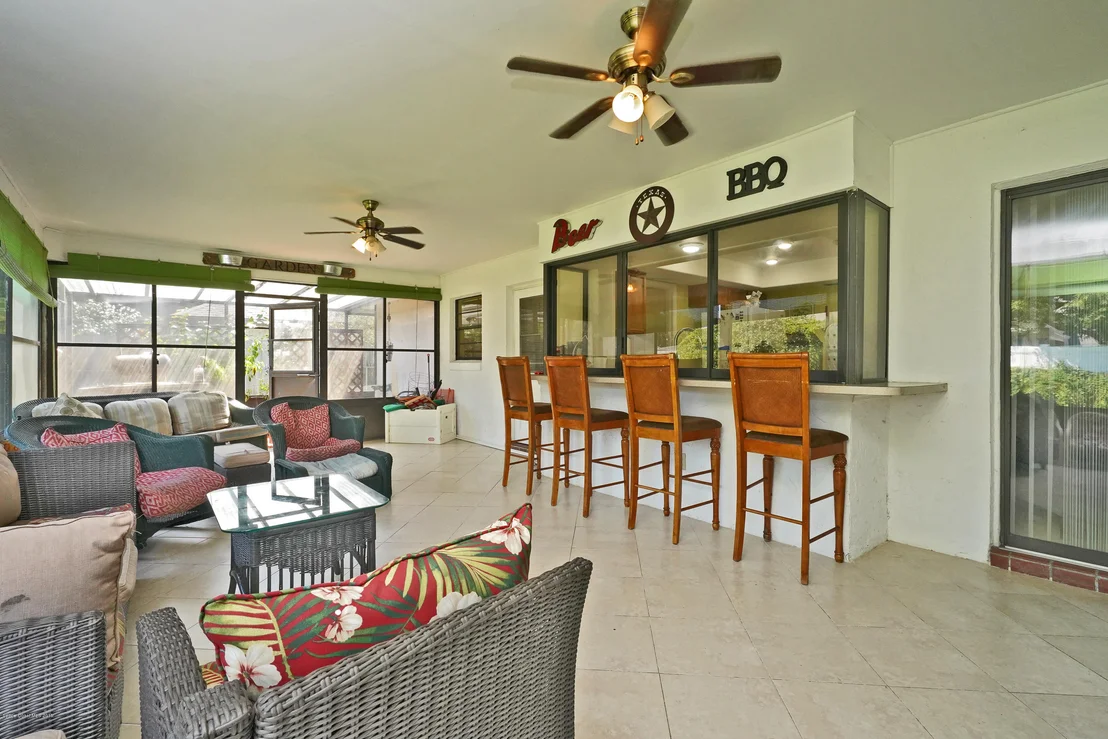 Photo of 1695 Figtree Drive