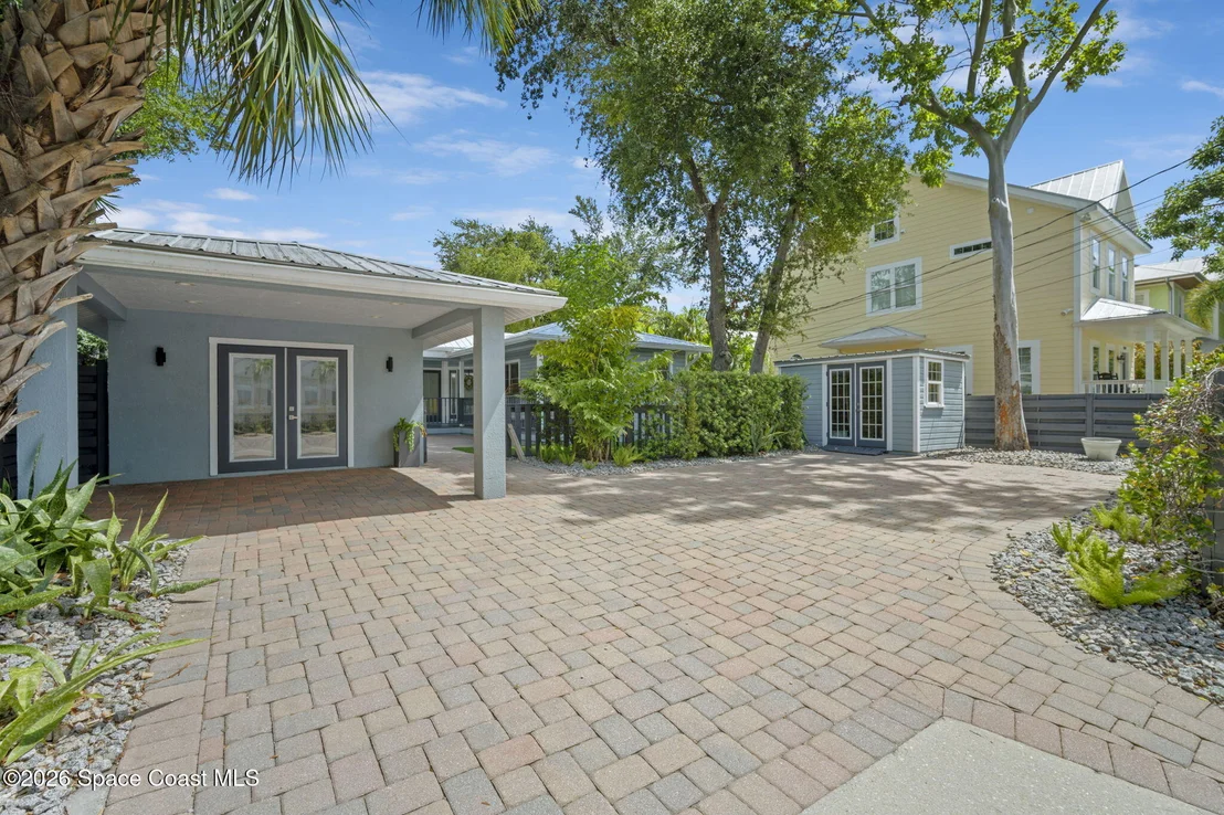 Photo of 1841 Laurel Street