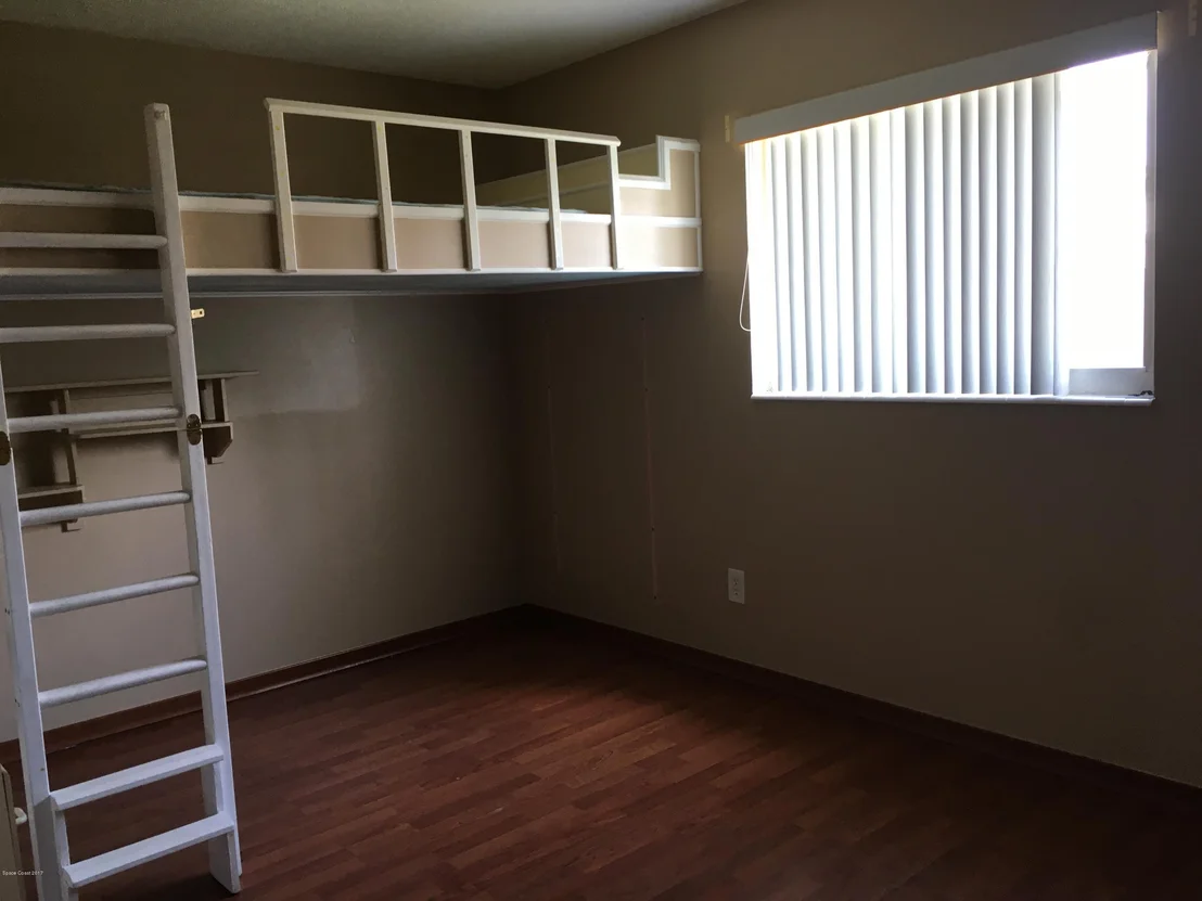 Photo of 1034 Hermosa Drive