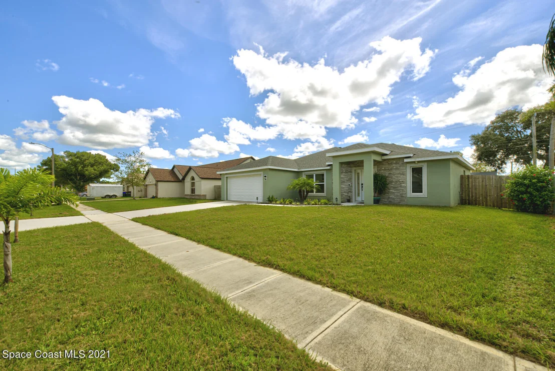 Photo of 925 Yorktowne Drive