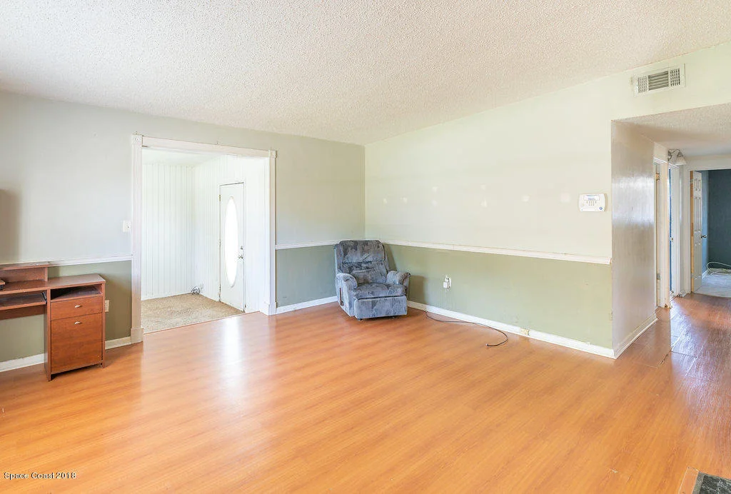 Photo of 28 W Azalea Circle