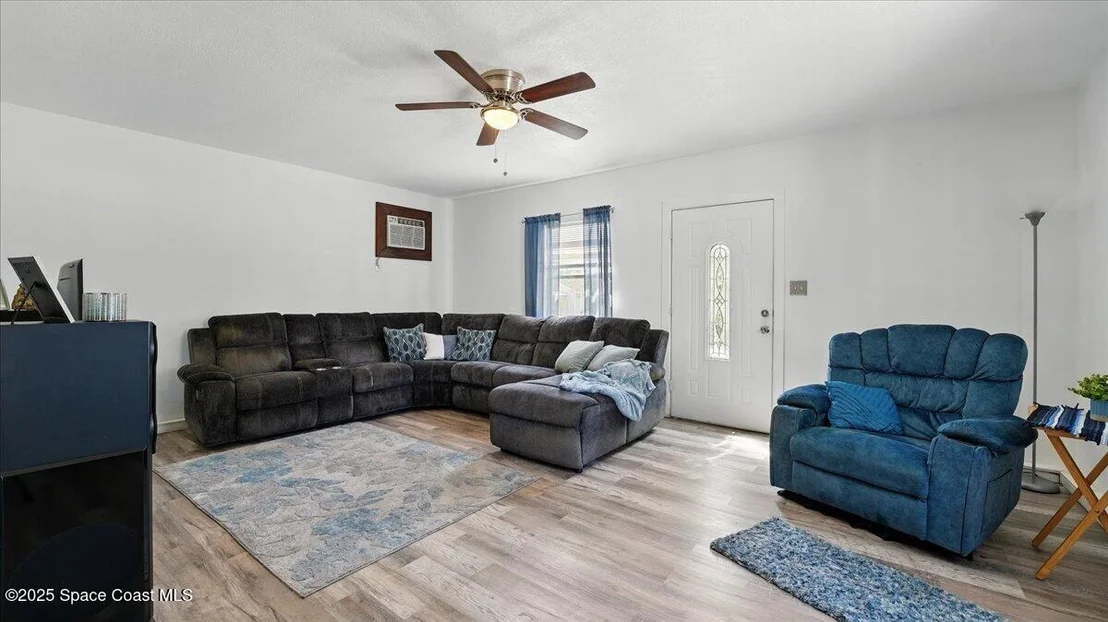 Photo of 6615 Dock Avenue
