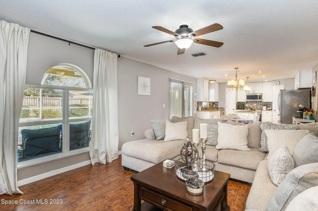 Photo of 3976 Four Lakes Drive