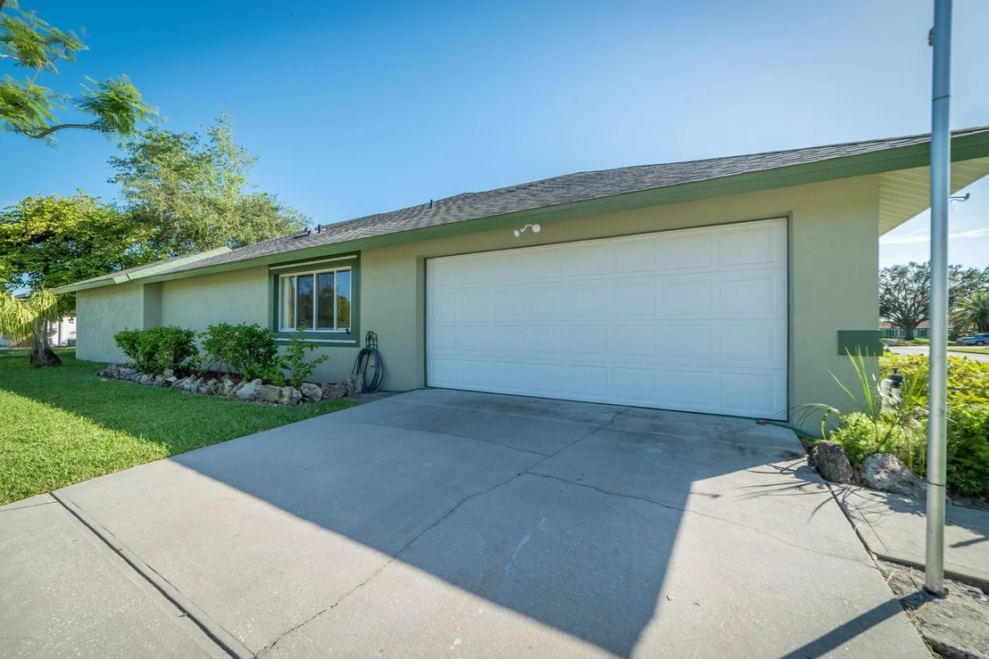 Photo of 1507 Meadowbrook Road NE