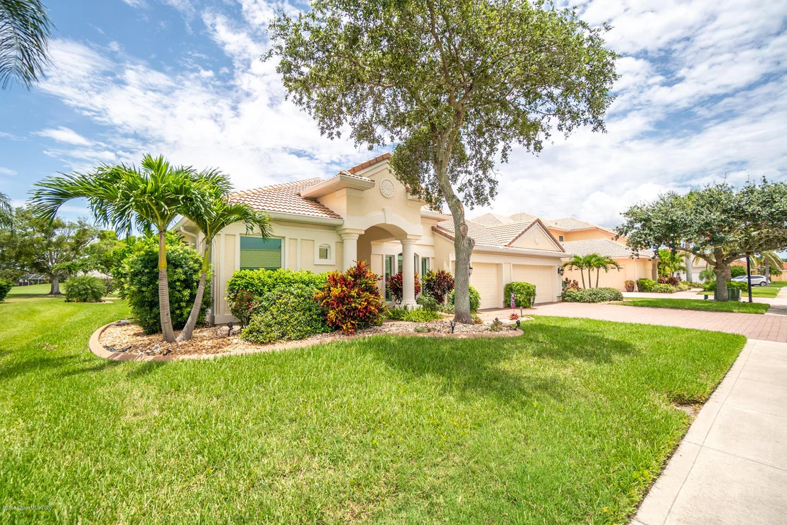 Photo of 744 Nicklaus Drive