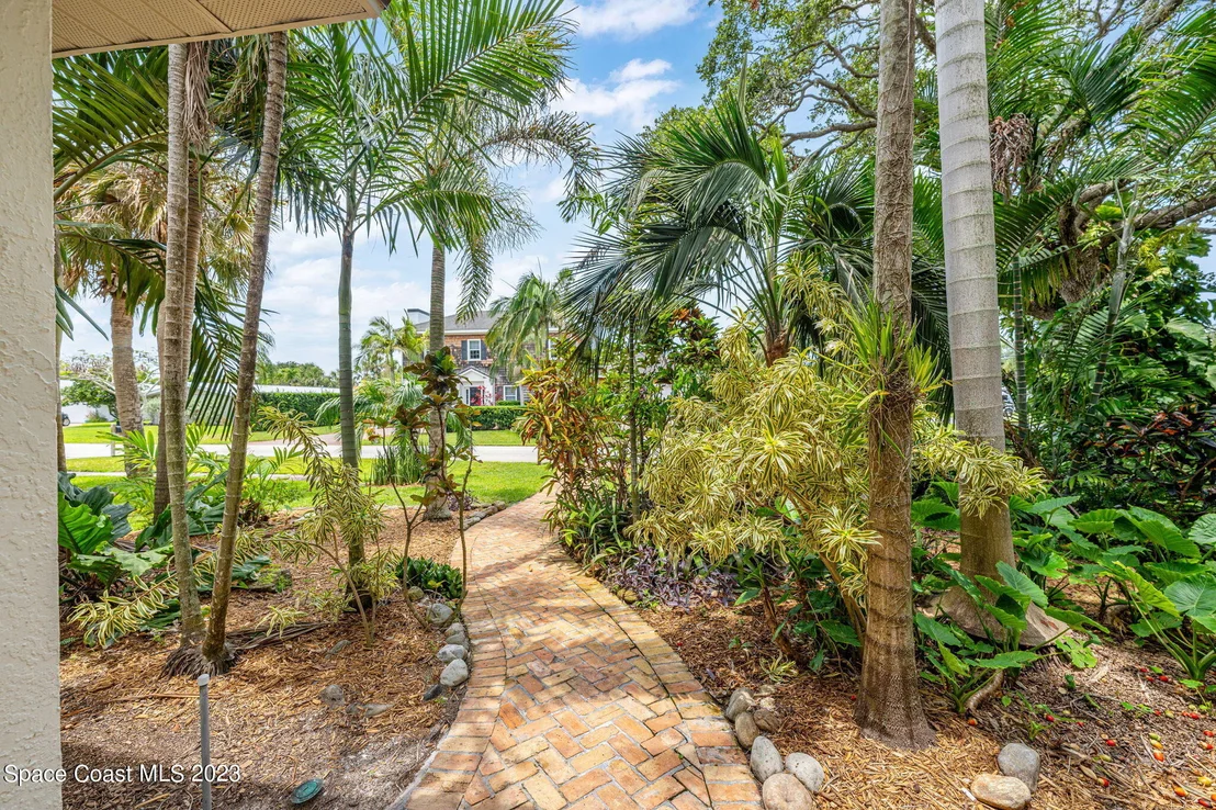 Photo of 301 Miami Avenue