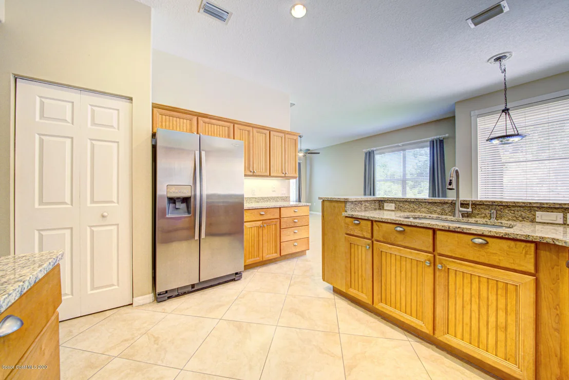 Photo of 4698 Alamanda Drive