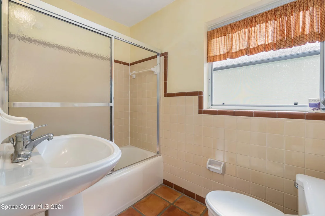 Photo of 108 S Indian Circle