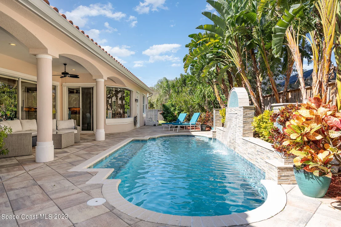 Photo of 426 Southampton Drive